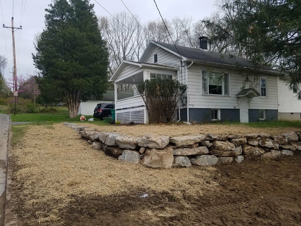 Retention wall pictures after