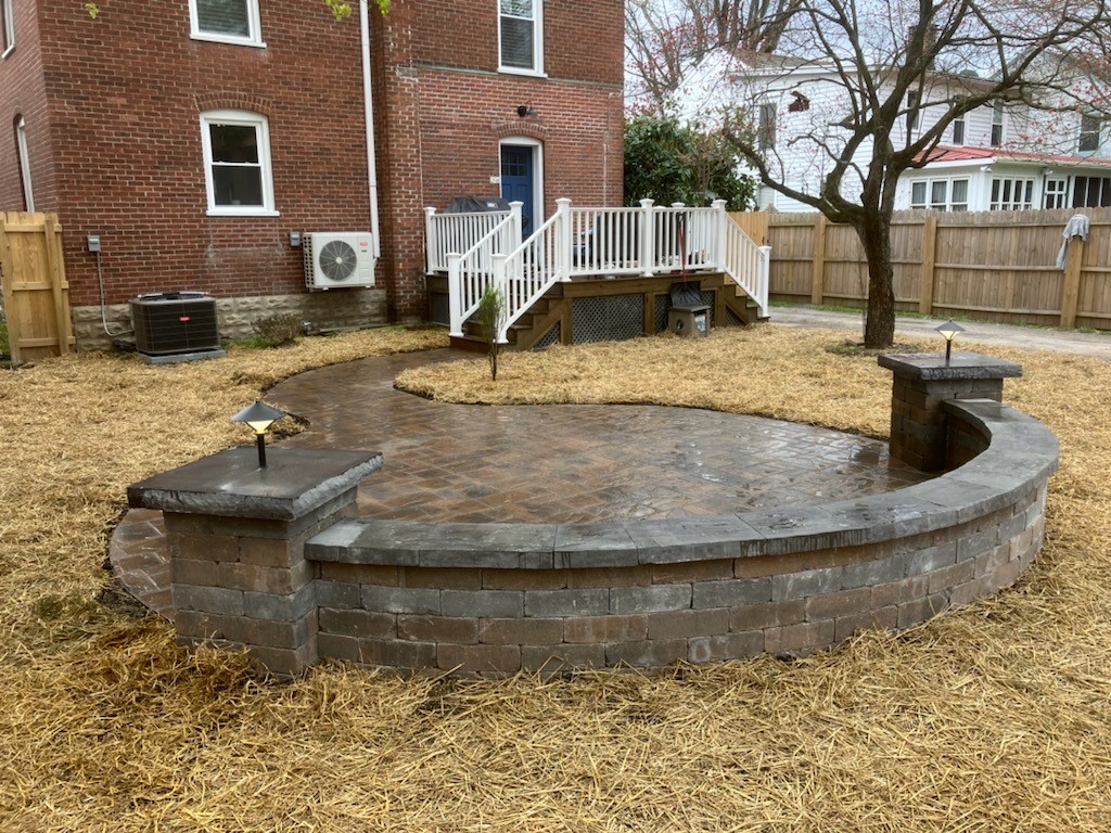 Project - Patio Area with Seating Wall and Lighting